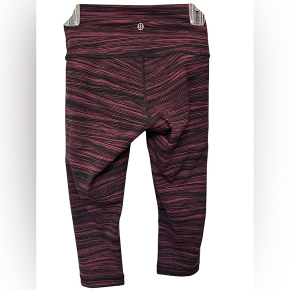 Lululemon Wunder Under Hi-Rise 1/2 Tight Full-On Luxtreme - Picture 2 of 7